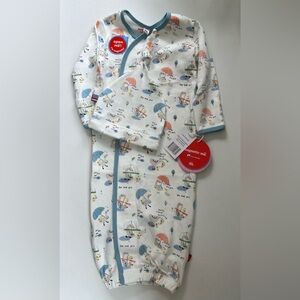 Duckling gown and hat set